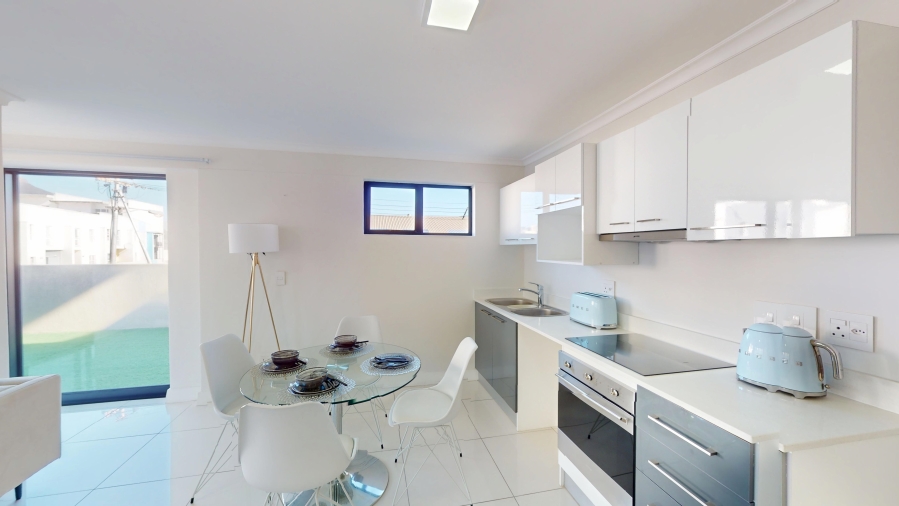 2 Bedroom Property for Sale in Zonnebloem Western Cape